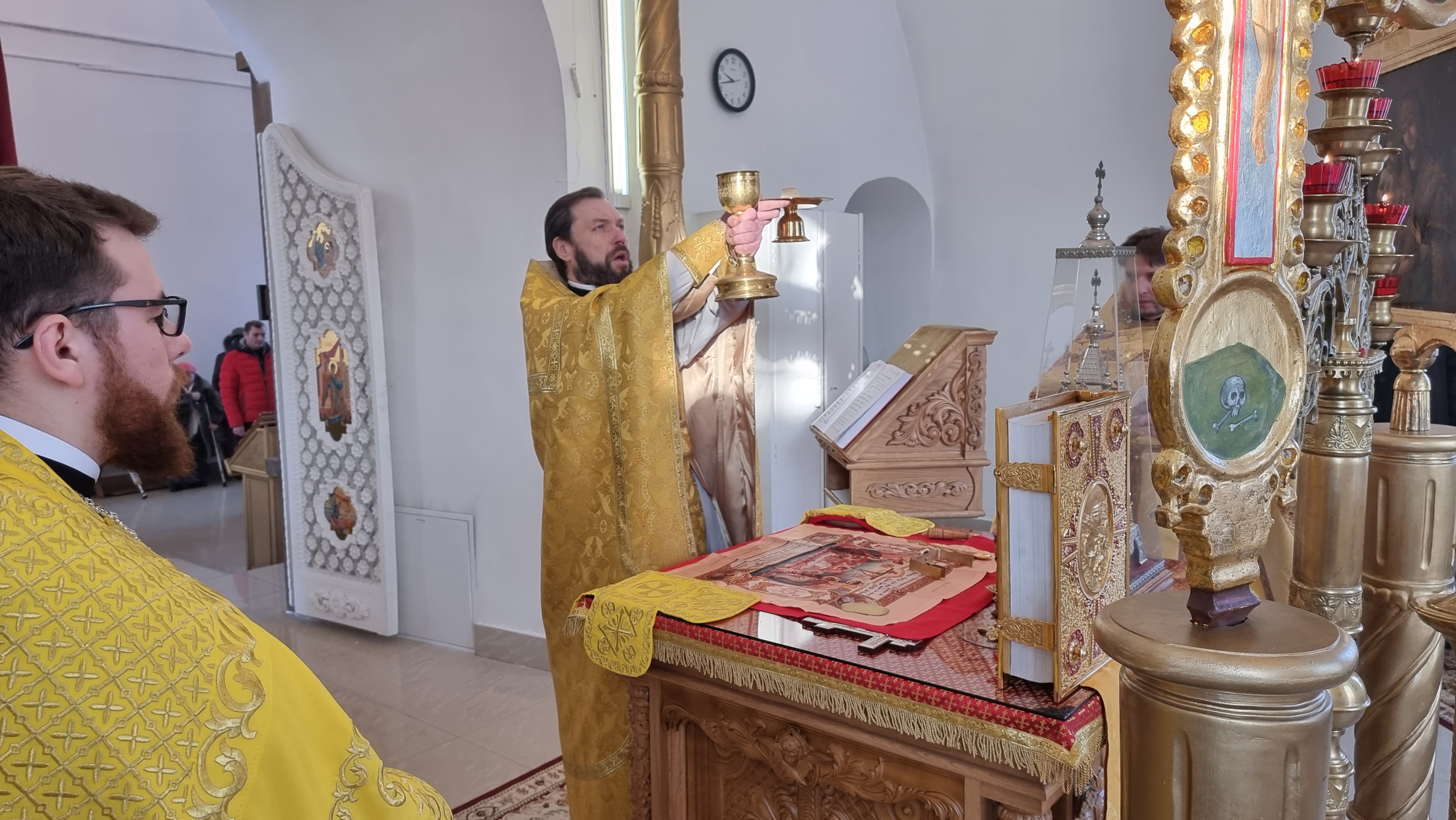 Храм Воскресения Словущего в селе Колычево