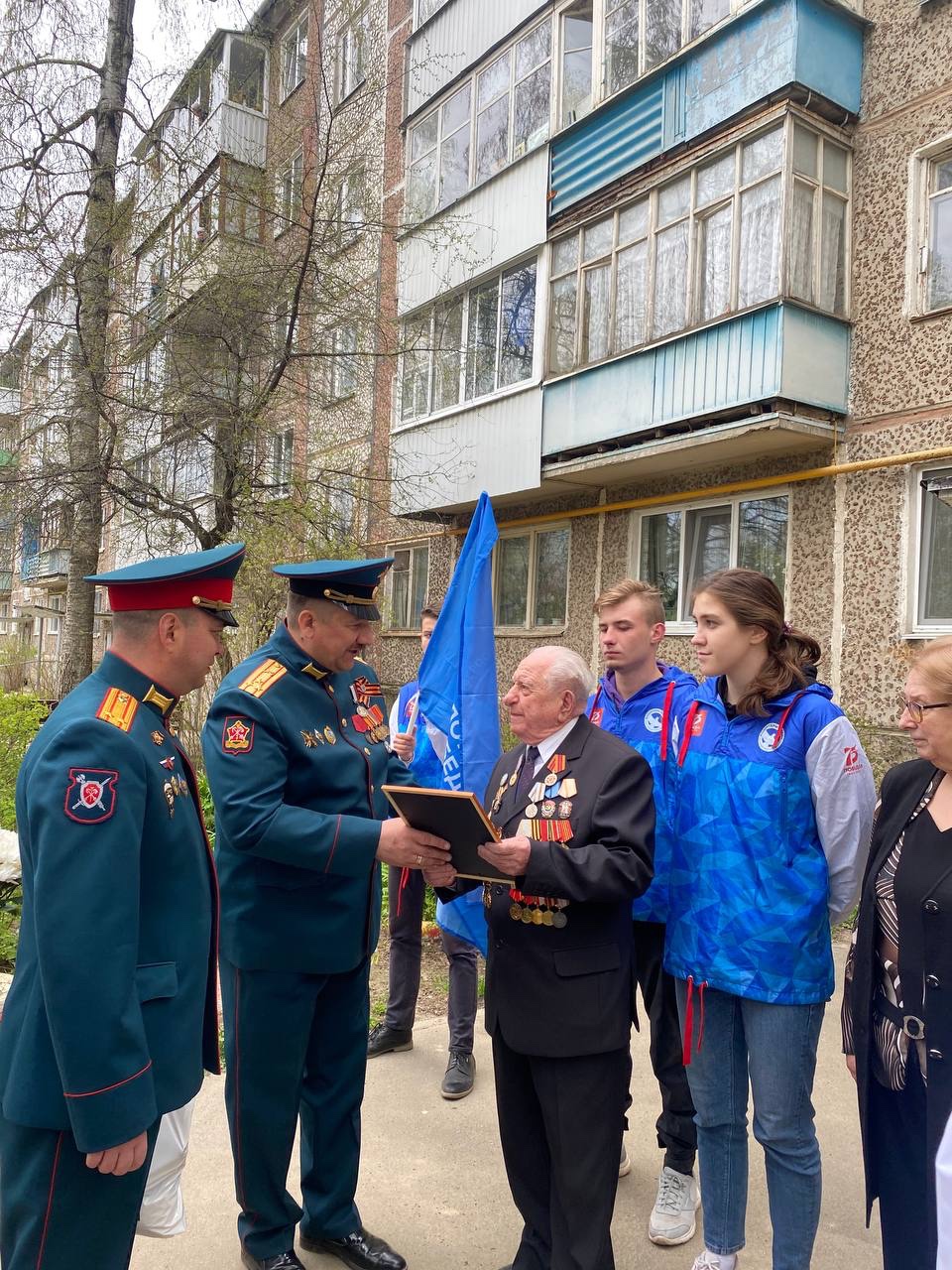 Священник поздравил ветеранов Великой Отечественной войны | 07.05.2022 |  Смоленск - БезФормата