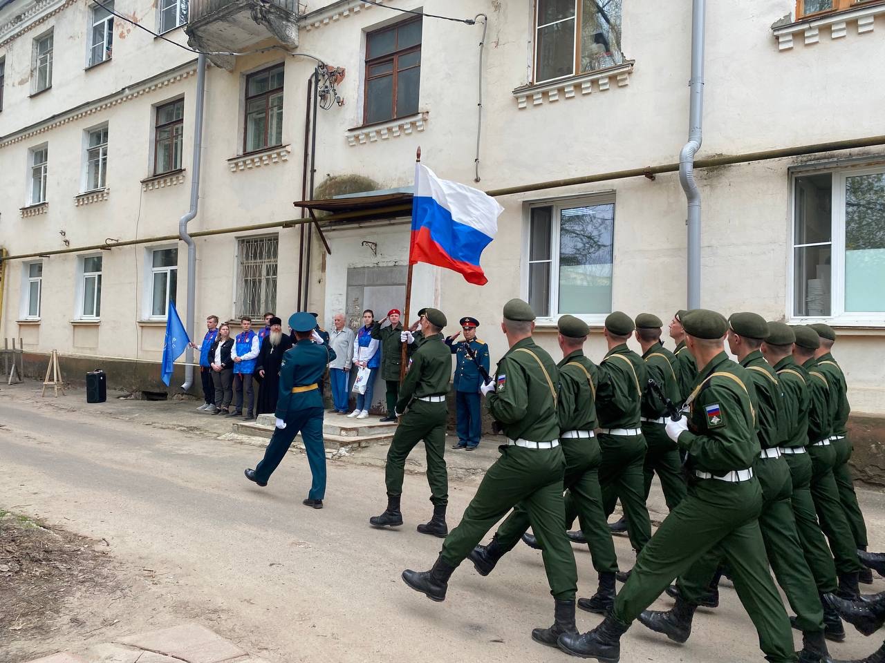 Священник поздравил ветеранов Великой Отечественной войны | 07.05.2022 |  Смоленск - БезФормата