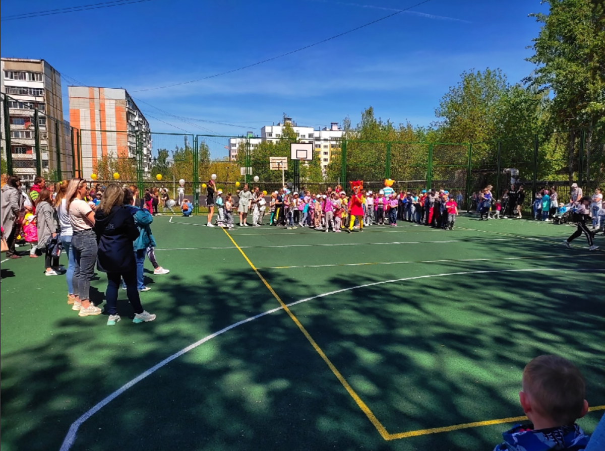 Праздник для детей в микрорайоне Королевка г. Смоленска | 04.06.2022 |  Смоленск - БезФормата