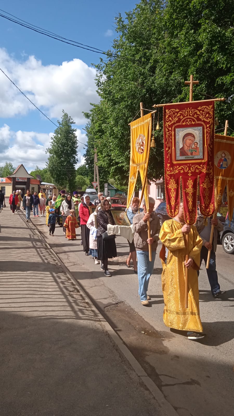 Состоялся крестный ход в День Святого Духа в Велиже | 06.06.2023 | Смоленск  - БезФормата